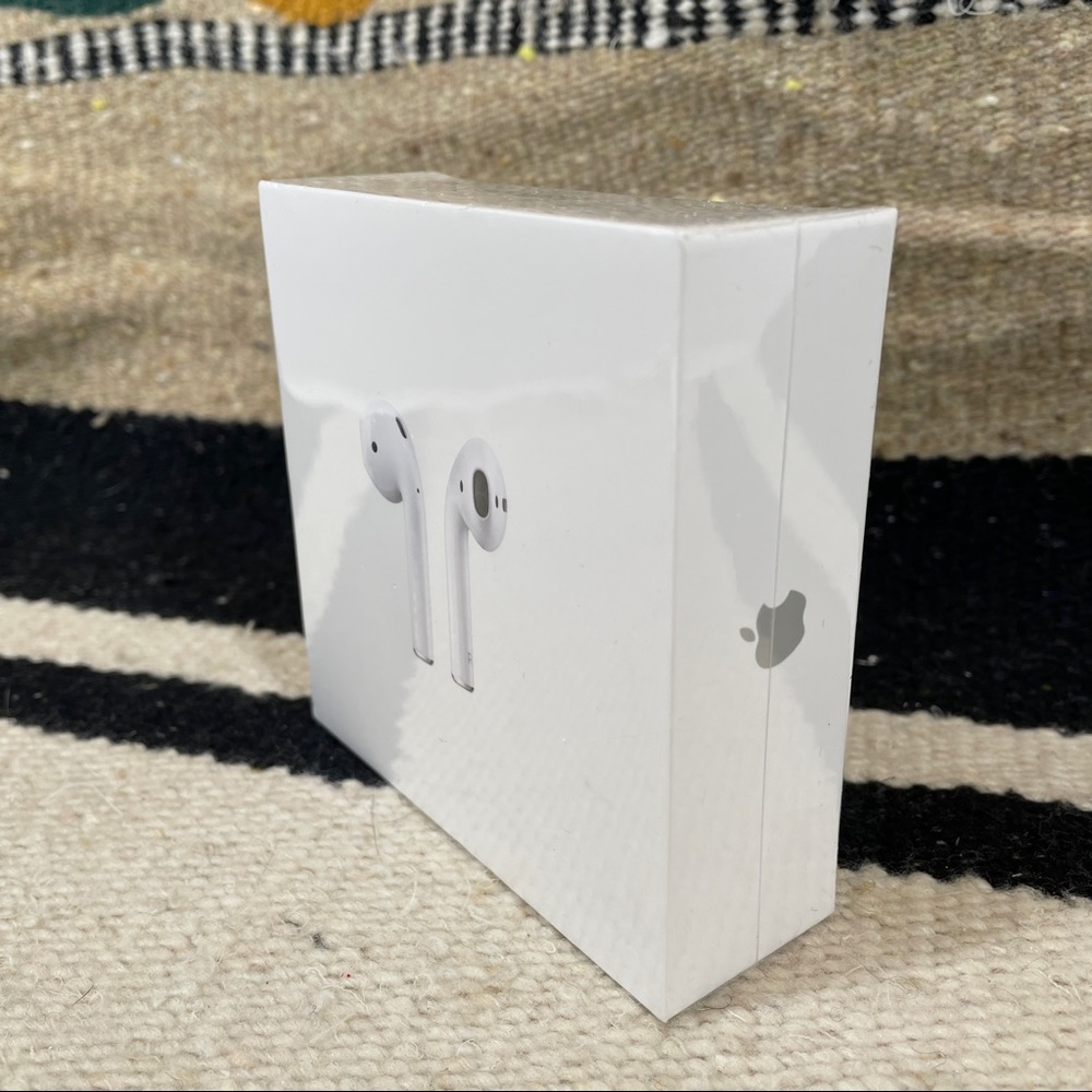 Apple AirPods Wireless with Charging Case Brand New in Box/Plastic Wrap NWT